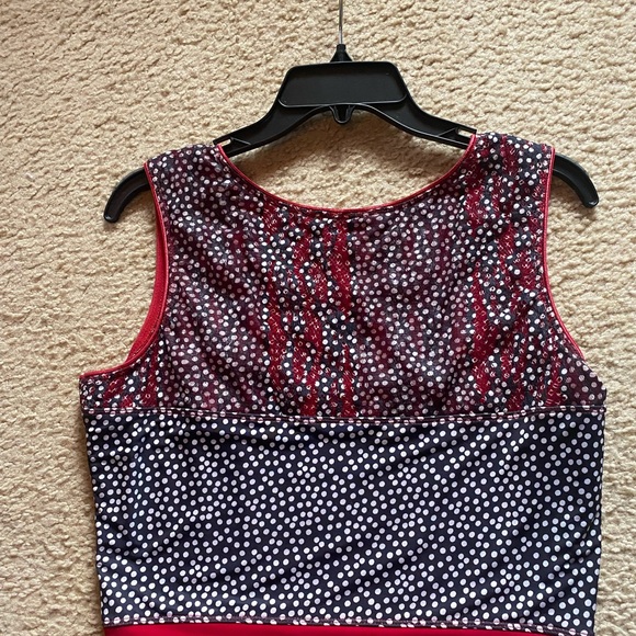 Knee-length sleeveless dress - Picture 5 of 8